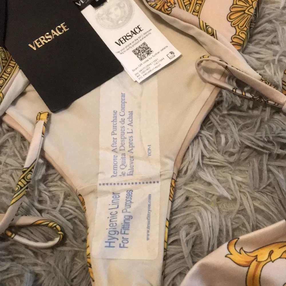 💛New Authentic Versace La Coupe des Dieux Cream Bikini Bottom Gold– Size 3 - Picture 10 of 12
